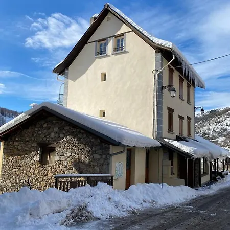 Hotel Genepi *