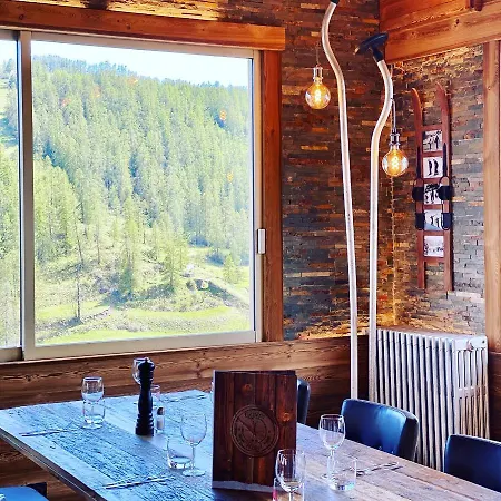Genepi Hotel